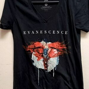 Black Graphic Tee - Women's Short Sleeve